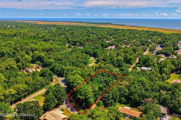 0.42 Acres of Residential Land for Sale in Ocean Springs, Mississippi