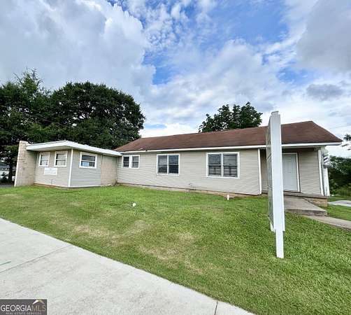 1.55 Acres of Improved Commercial Land for Sale in Carrollton, Georgia