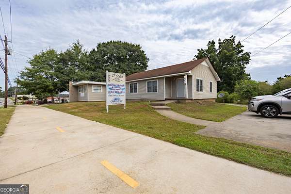 1.55 Acres of Improved Commercial Land for Sale in Carrollton, Georgia
