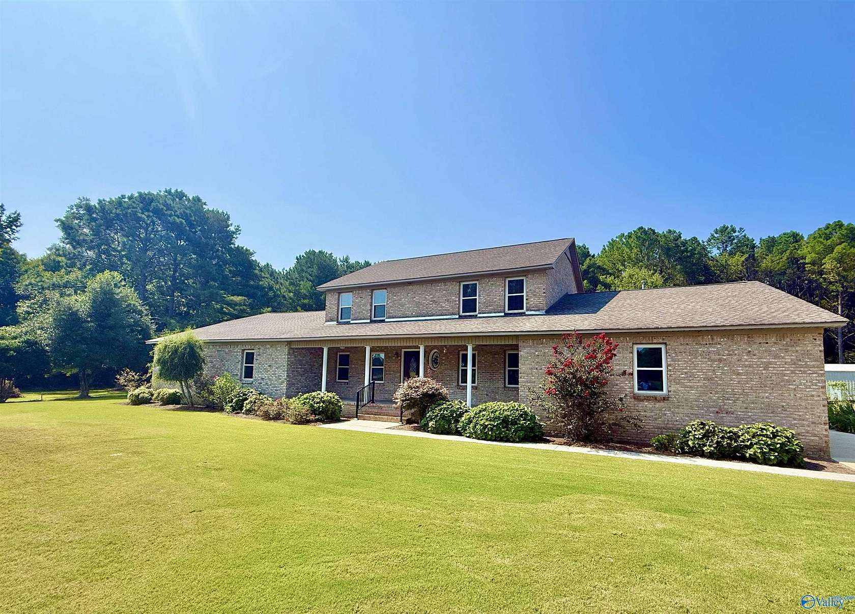 5 Acres of Land with Home for Sale in Decatur, Alabama