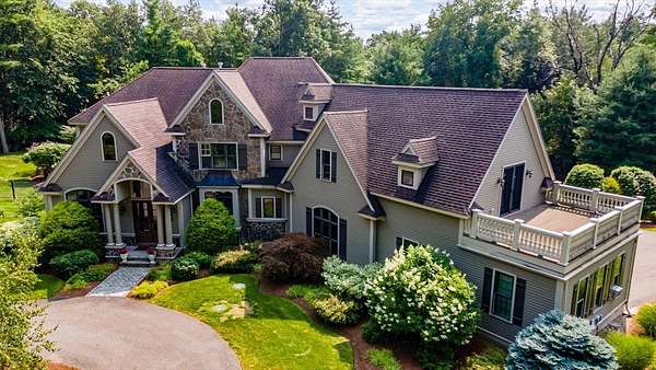 7.34 Acres of Land with Home for Sale in Boxborough Town, Massachusetts