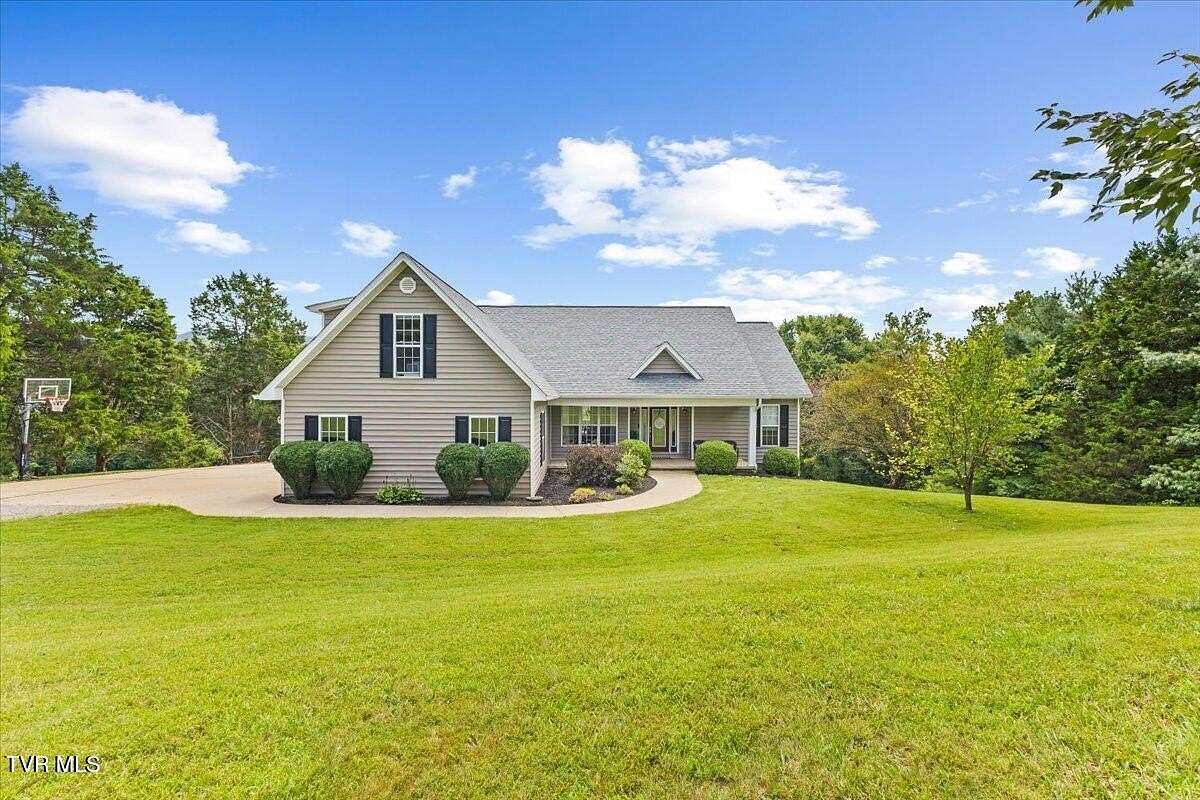 4 Acres of Land with Home for Sale in Jonesborough, Tennessee