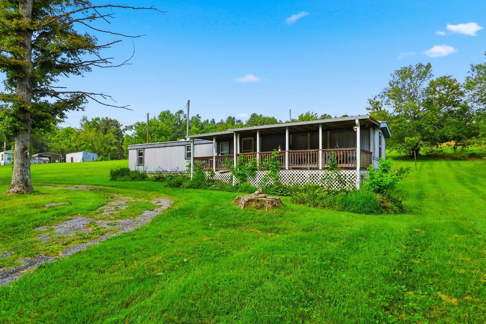 2.5 Acres of Land with Home for Sale in Portland, Tennessee