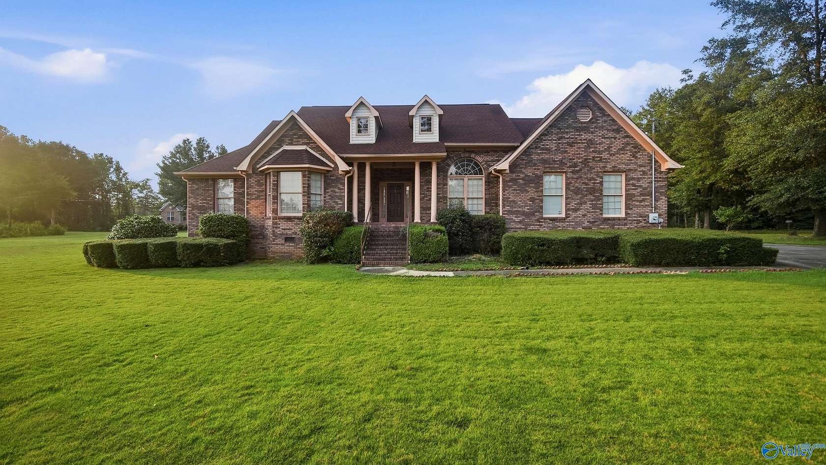 6 Acres of Land with Home for Sale in Harpersville, Alabama