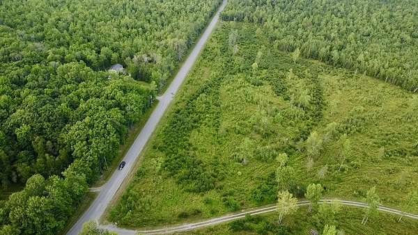 8.49 Acres of Mixed-Use Land for Sale in Pittsfield, Maine
