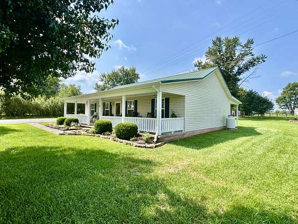 2.65 Acres of Land with Home for Sale in Eubank, Kentucky