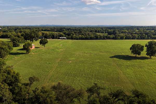 5.12 Acres of Residential Land for Sale in Lewisburg, Tennessee