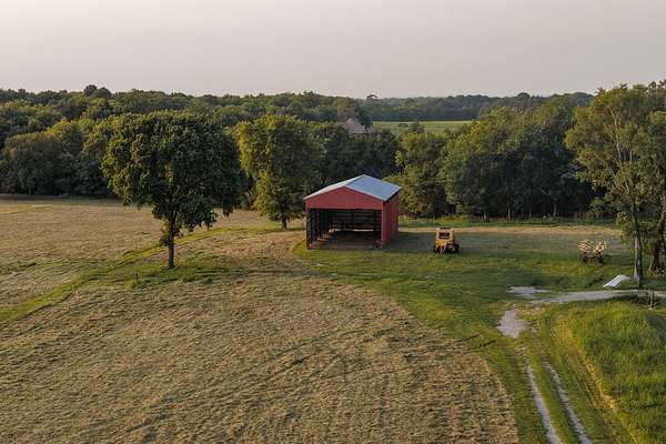 5.85 Acres of Land for Sale in Lewisburg, Tennessee