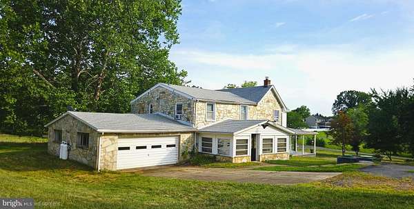 14.4 Acres of Land with Home for Sale in Warrenton, Virginia