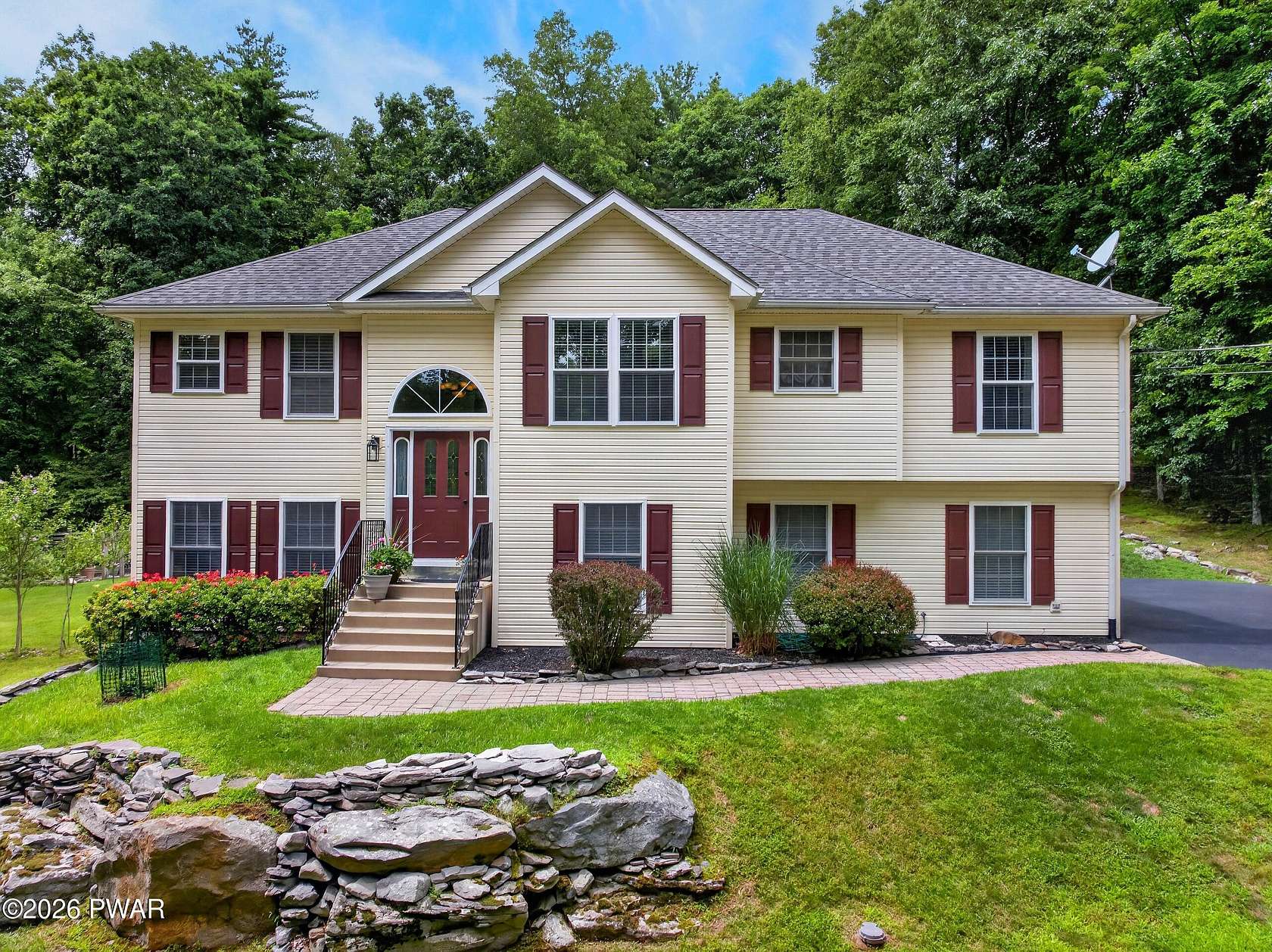 1.72 Acres of Land with Home for Sale in Milford, Pennsylvania