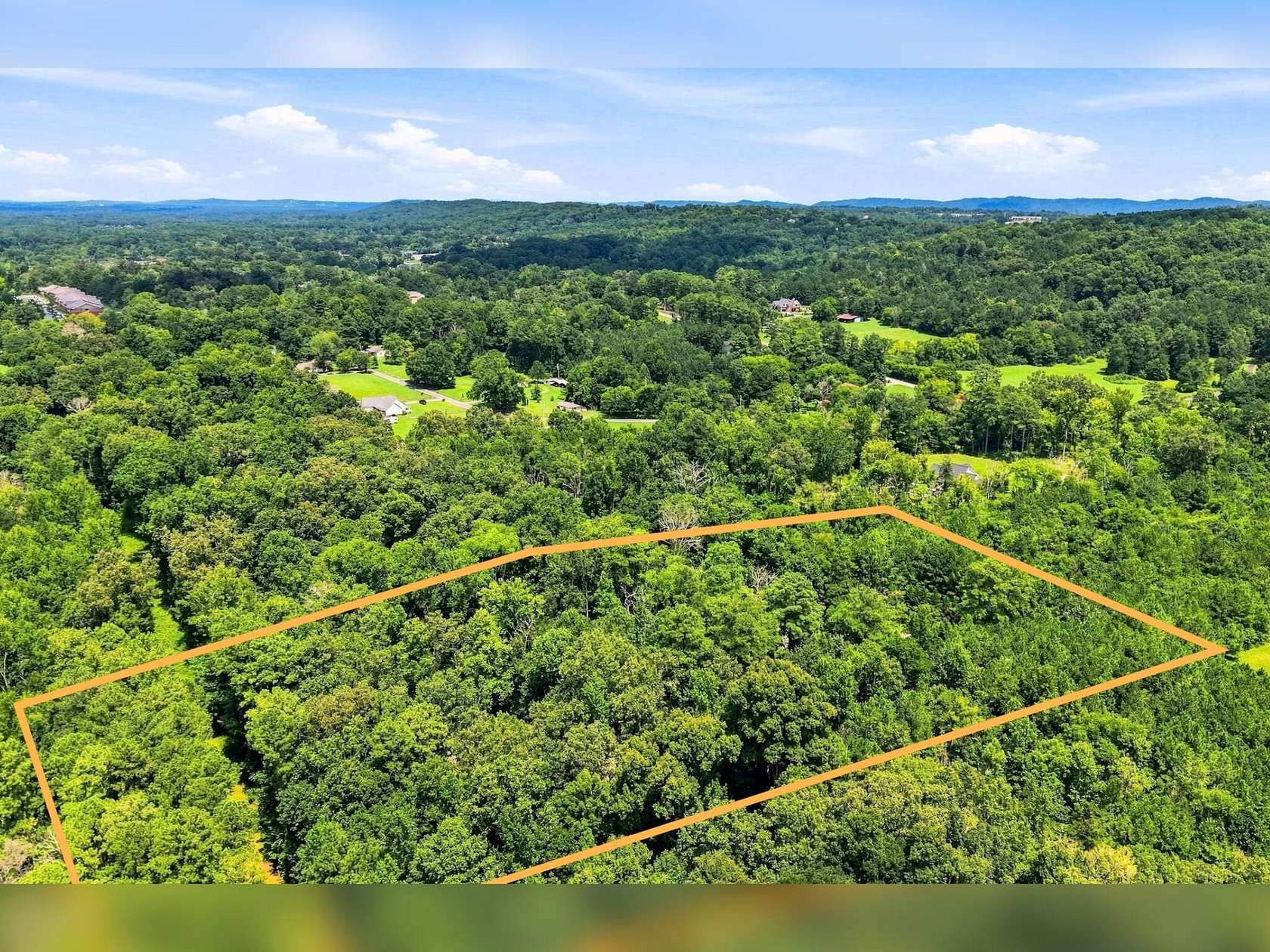 5.2 Acres of Land with Home for Sale in Ringgold, Georgia