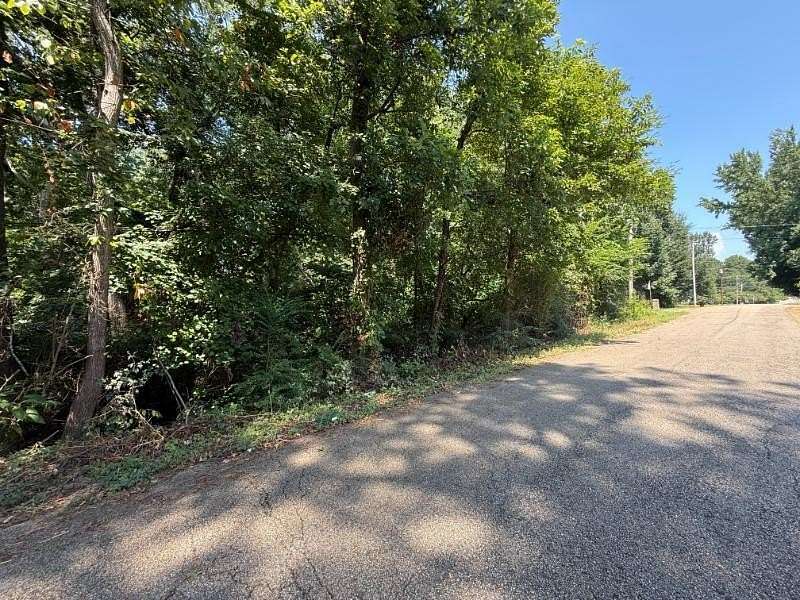 0.5 Acres of Residential Land for Sale in Tupelo, Mississippi