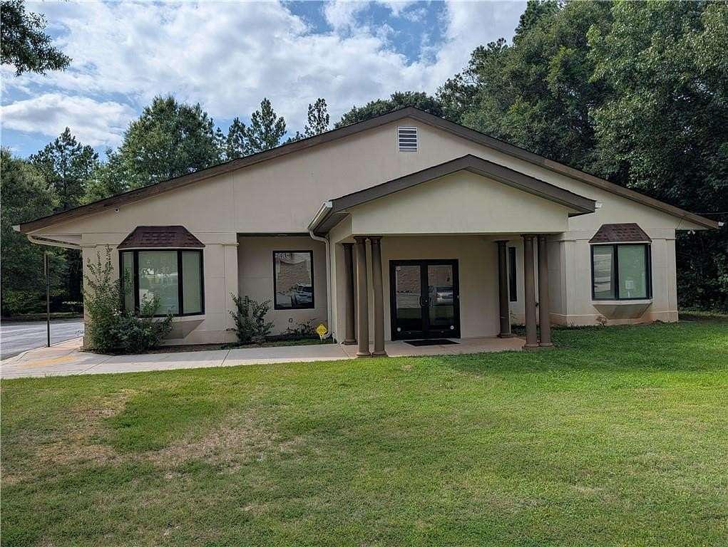 2.8 Acres of Improved Mixed-Use Land for Sale in Lithonia, Georgia
