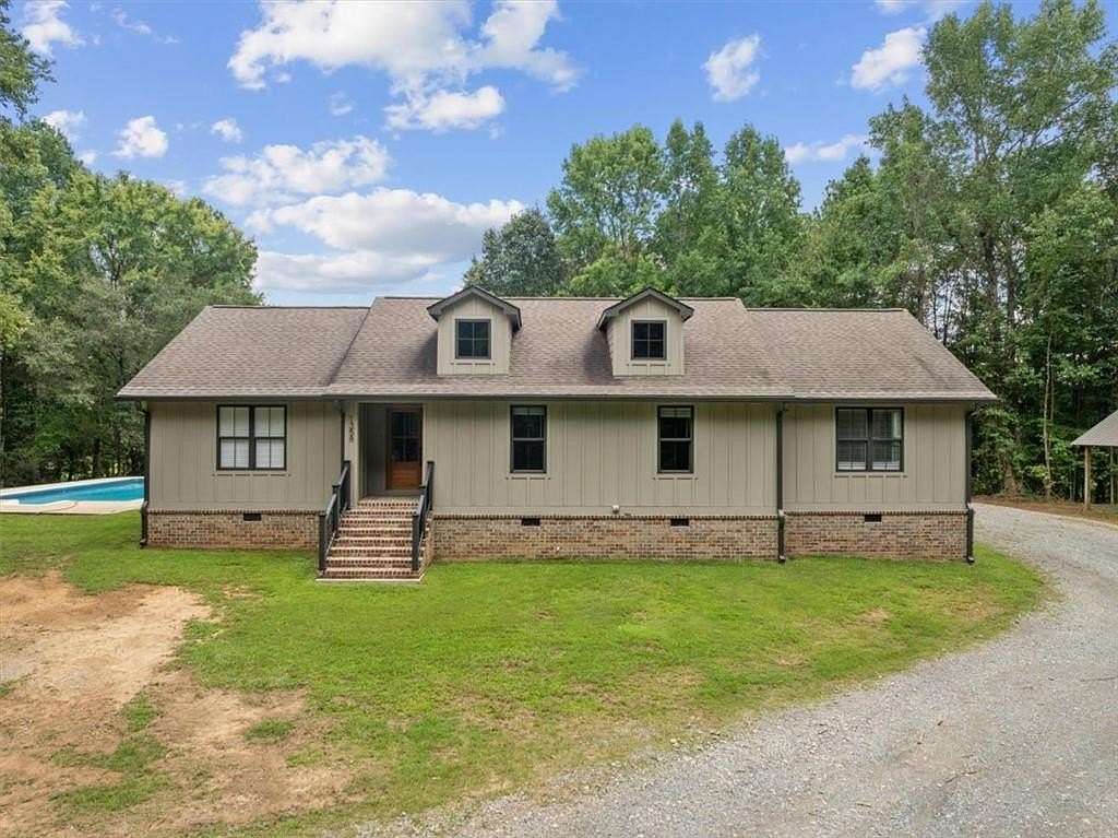 13 Acres of Recreational Land with Home for Sale in Calhoun, Georgia