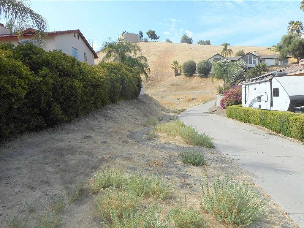 0.31 Acres of Residential Land for Sale in Canyon Lake, California