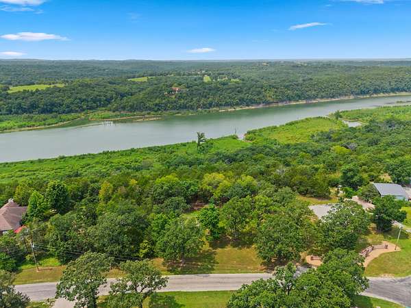 4 Acres of Residential Land for Sale in Kissee Mills, Missouri