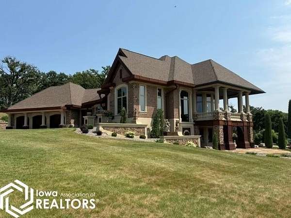 18 Acres of Land with Home for Sale in Algona, Iowa