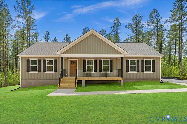 7.5 Acres of Land with Home for Sale in Warsaw, Virginia