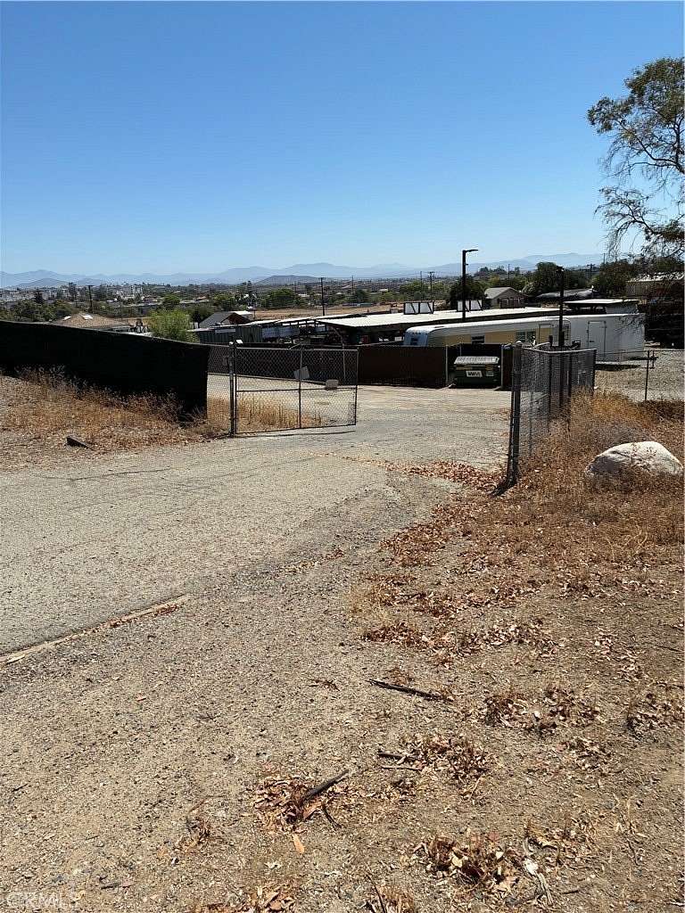2.52 Acres of Commercial Land for Sale in Murrieta, California