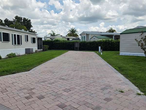 0.06 Acres of Land for Sale in Clermont, Florida