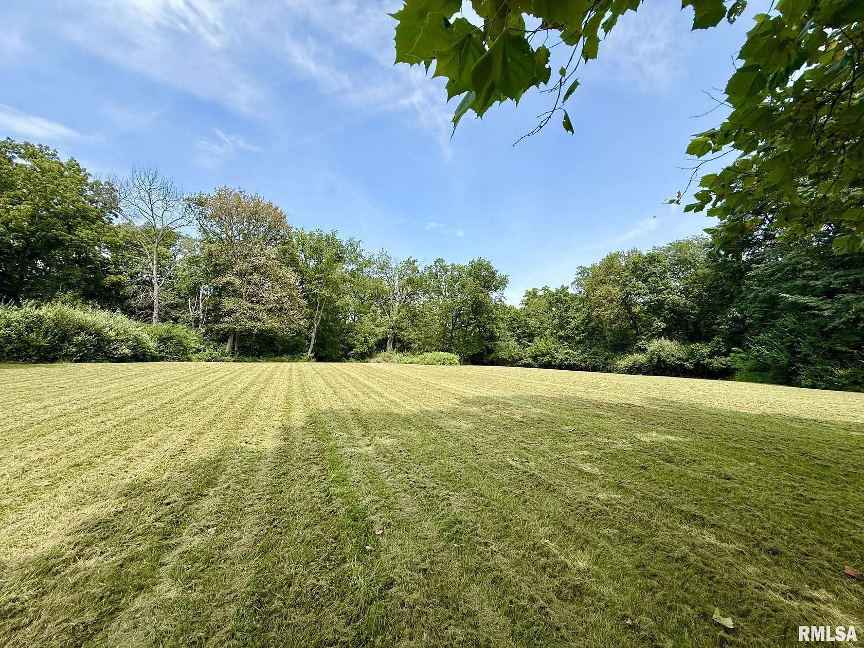 6.14 Acres of Residential Land for Sale in Petersburg, Illinois