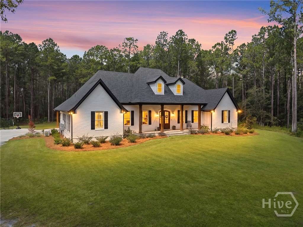 17.7 Acres of Land with Home for Sale in Portal, Georgia