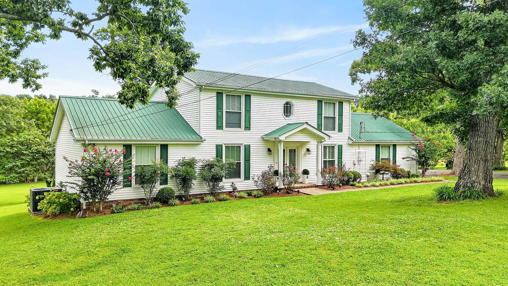 2.28 Acres of Land with Home for Sale in Lebanon, Tennessee
