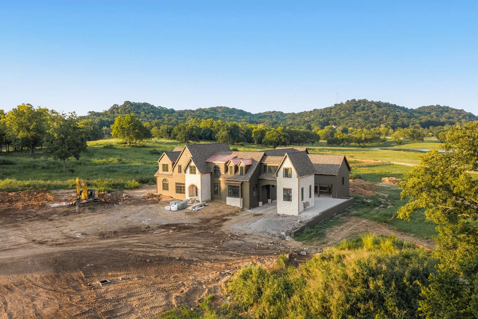 5 Acres of Land with Home for Sale in Franklin, Tennessee
