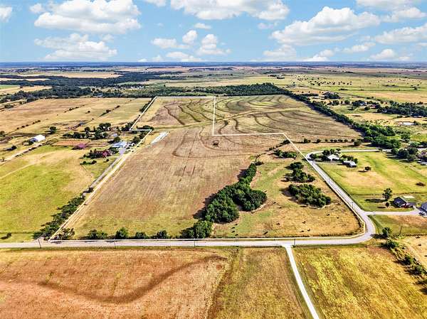 52 Acres of Land for Sale in Pilot Point, Texas
