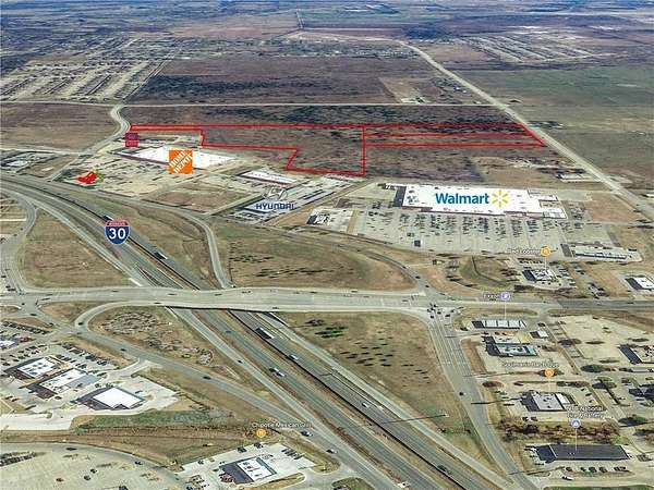 9.63 Acres of Mixed-Use Land for Sale in Greenville, Texas