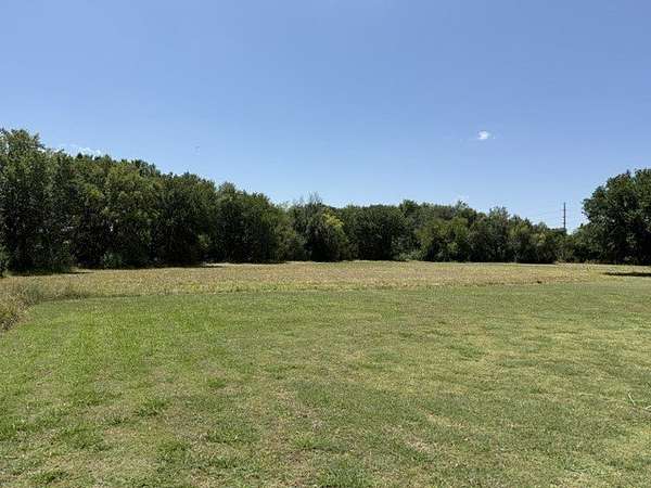 15 Acres of Land for Sale in Greenville, Texas