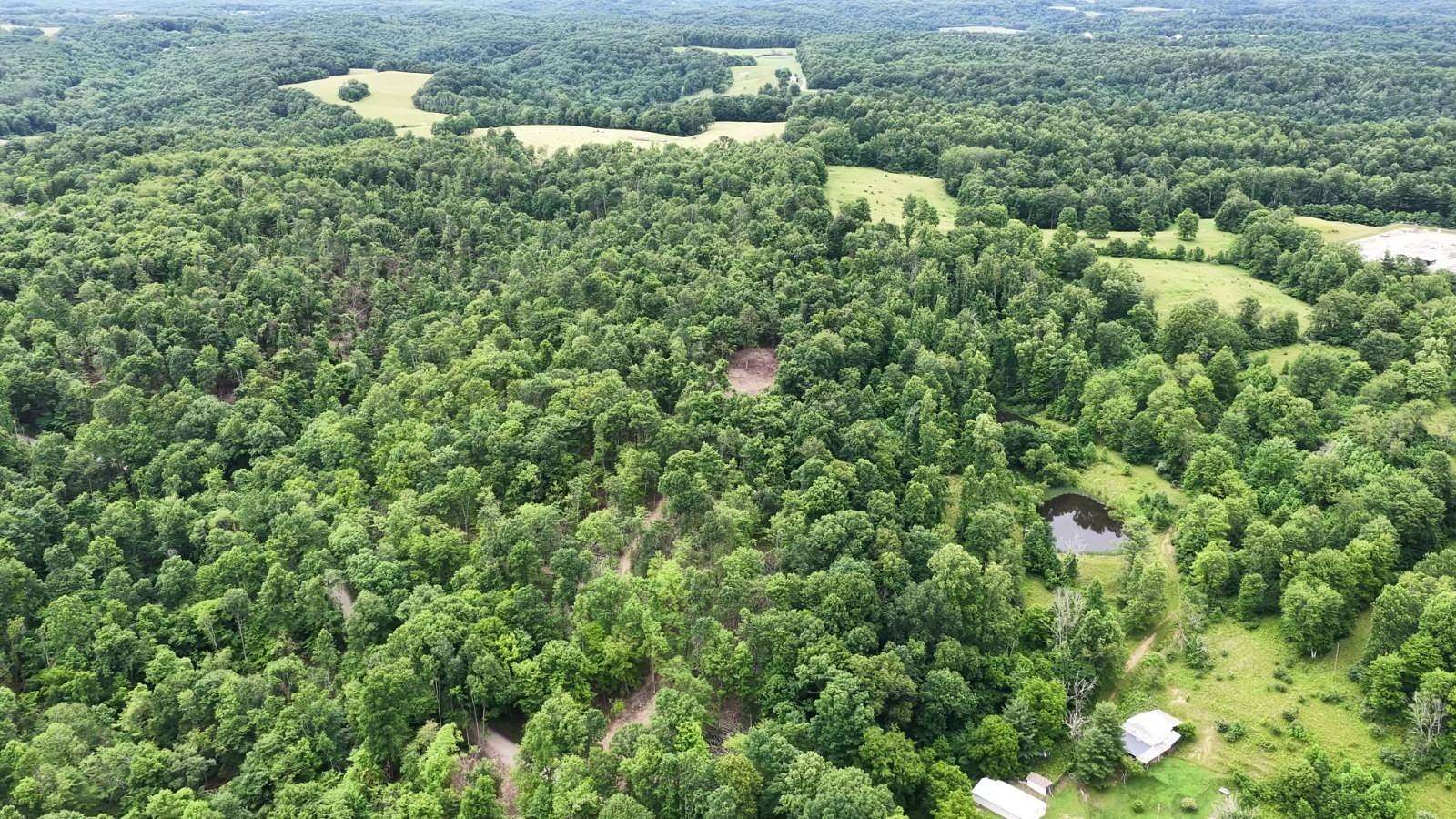 20 Acres of Recreational Land for Sale in Freeport, Ohio