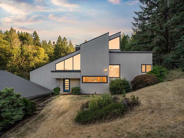 7.13 Acres of Land with Home for Sale in Sherwood, Oregon