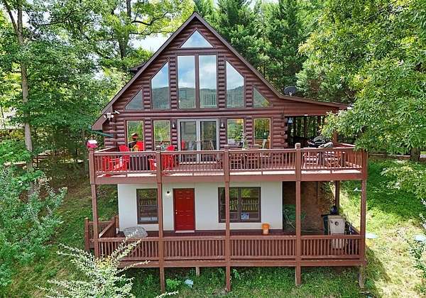 1.52 Acres of Land with Home for Sale in Blairsville, Georgia