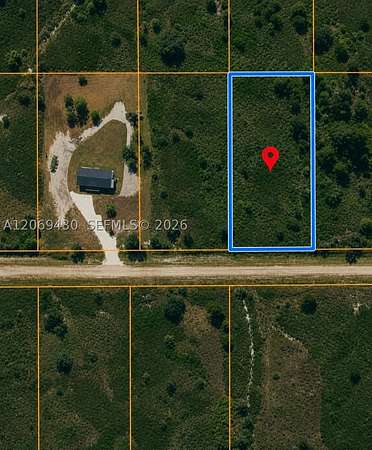 1.25 Acres of Residential Land for Sale in Okeechobee, Florida