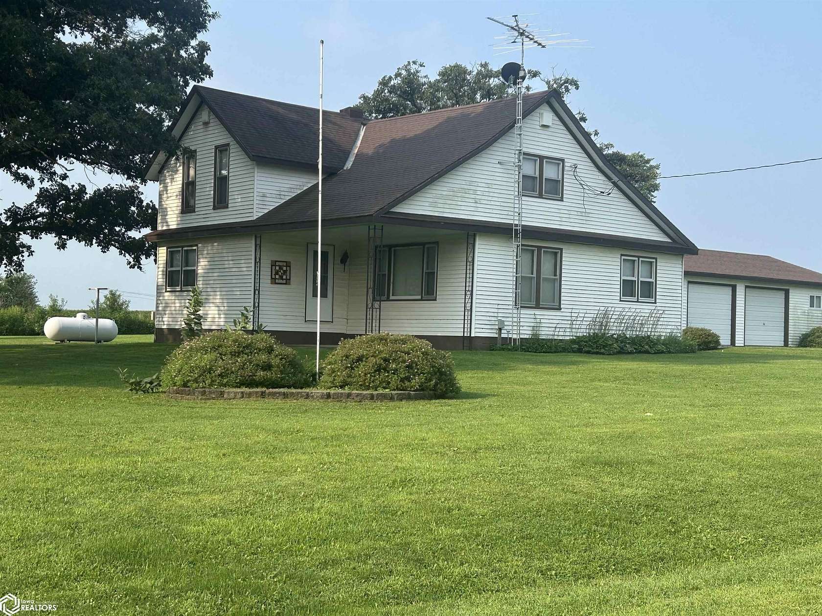 8 Acres of Land with Home for Sale in Dumont, Iowa