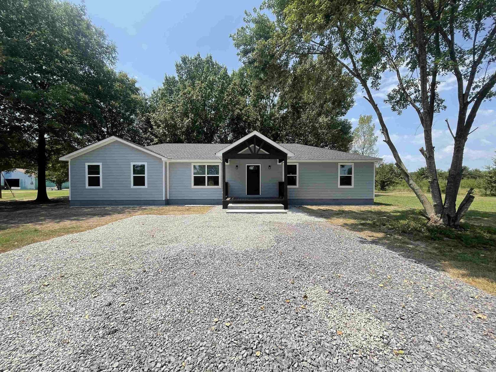 9 Acres of Land with Home for Sale in Searcy, Arkansas