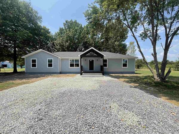 9 Acres of Land with Home for Sale in Searcy, Arkansas