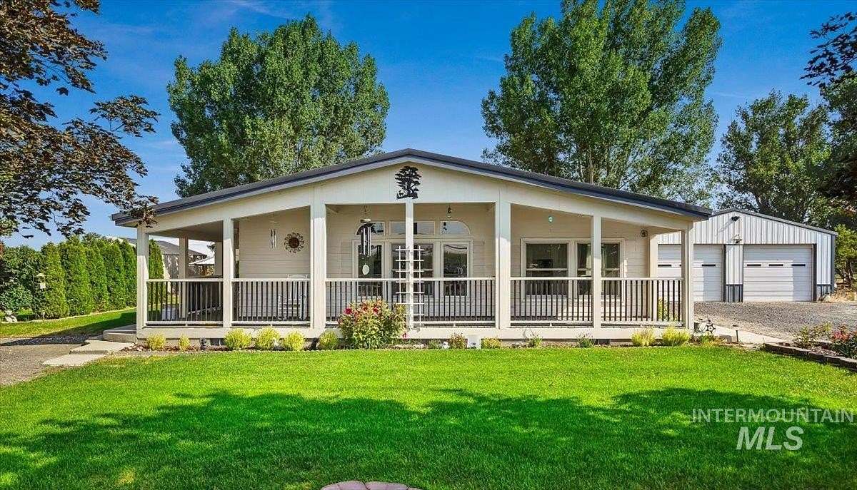 3.63 Acres of Land with Home for Sale in Wendell, Idaho