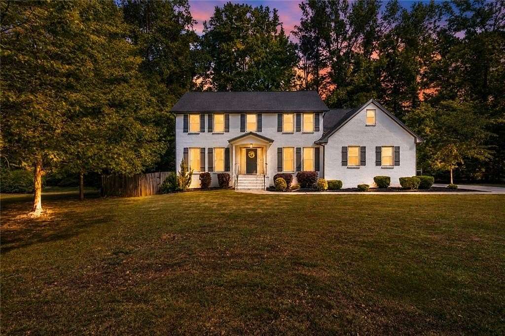 2 Acres of Land with Home for Sale in Tyrone, Georgia