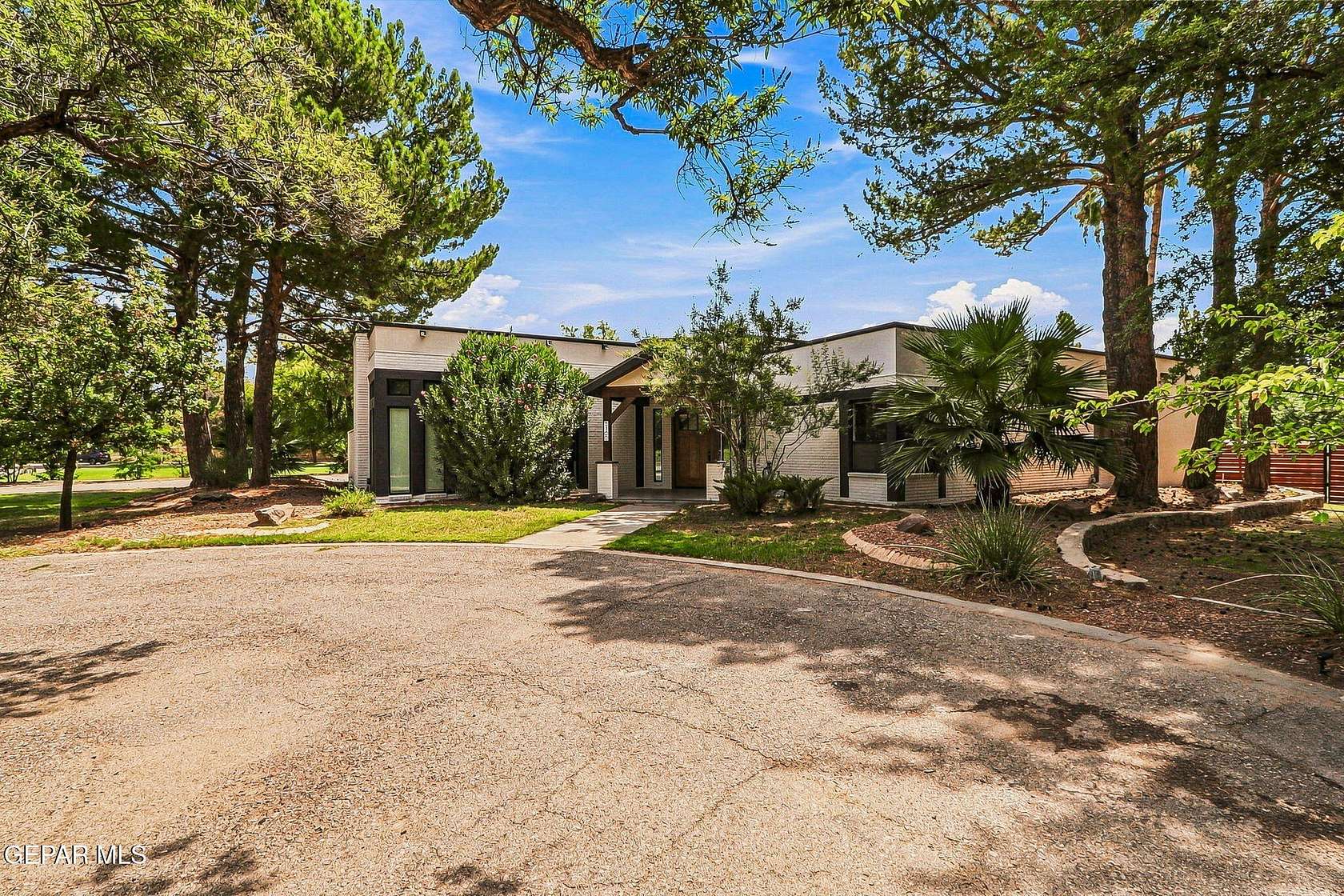 1.62 Acres of Land with Home for Sale in El Paso, Texas