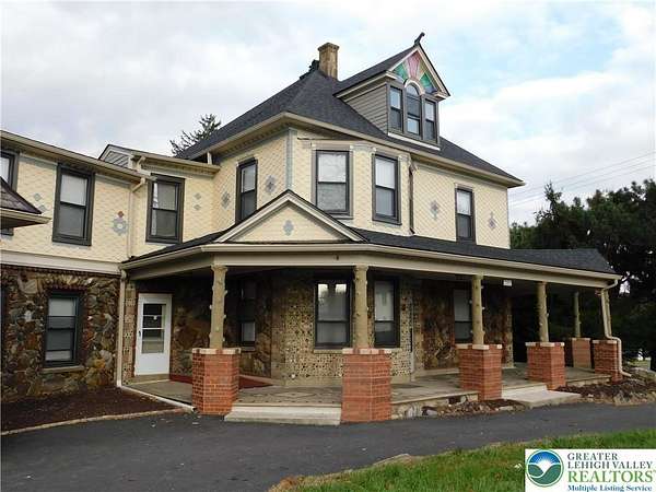 0.99 Acres of Land with Home for Sale in Bethlehem, Pennsylvania