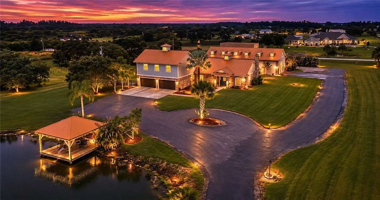 4.7 Acres of Land with Home for Sale in Vero Beach, Florida