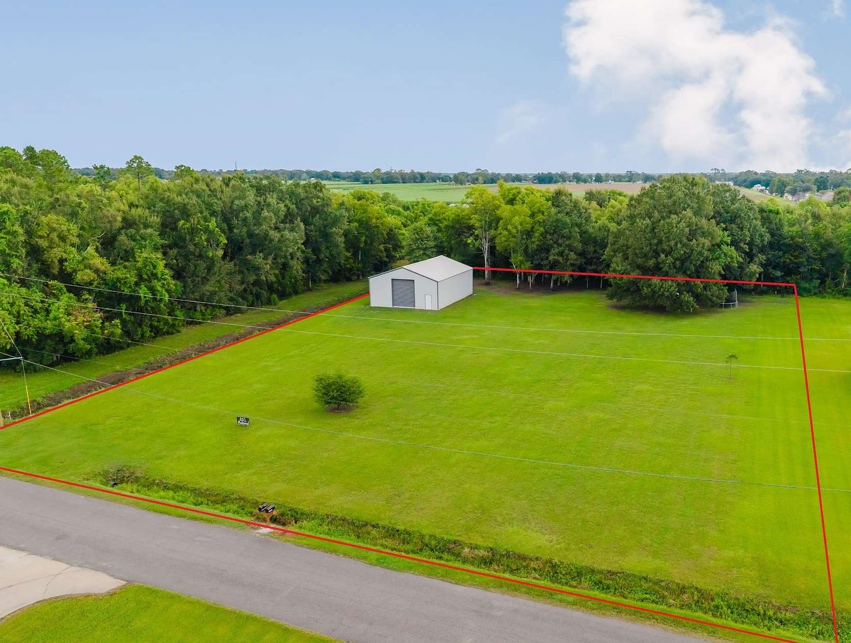 1.5 Acres of Residential Land for Sale in Thibodaux, Louisiana