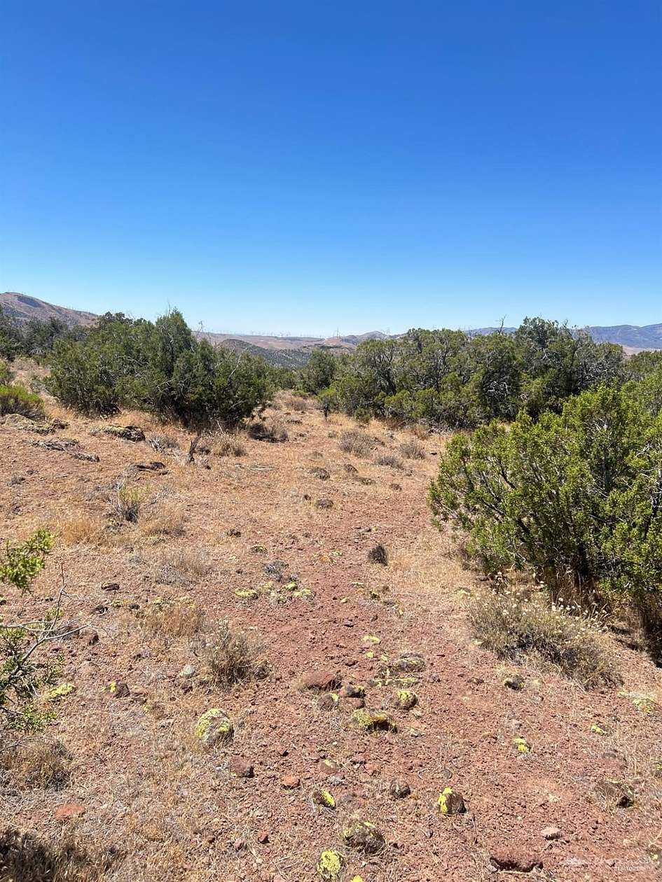 6.23 Acres of Land for Sale in Tehachapi, California