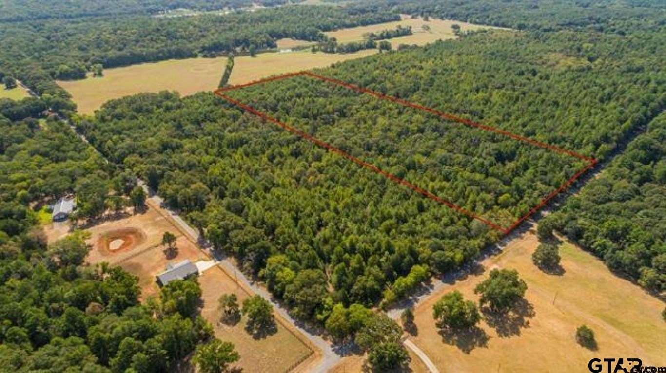 21.6 Acres of Recreational & Residential Land for Sale in Lindale, Texas