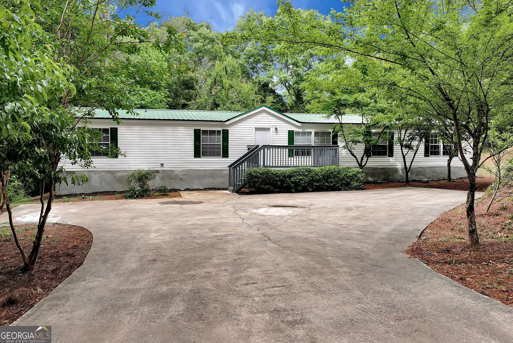 5.34 Acres of Land with Home for Sale in Danielsville, Georgia