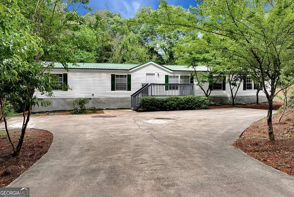5.34 Acres of Land with Home for Sale in Danielsville, Georgia