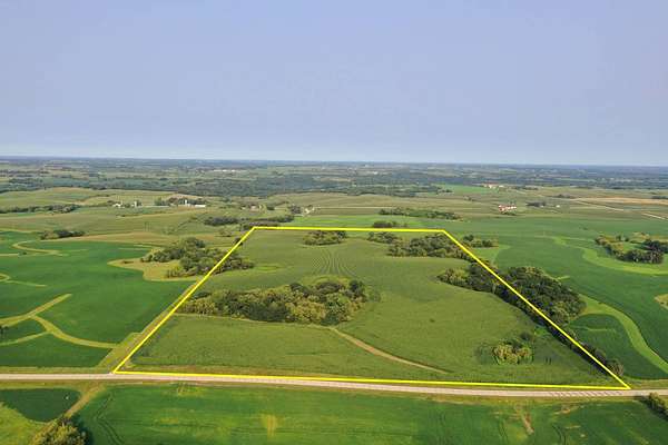 80 Acres of Agricultural Land for Sale in Waukon, Iowa