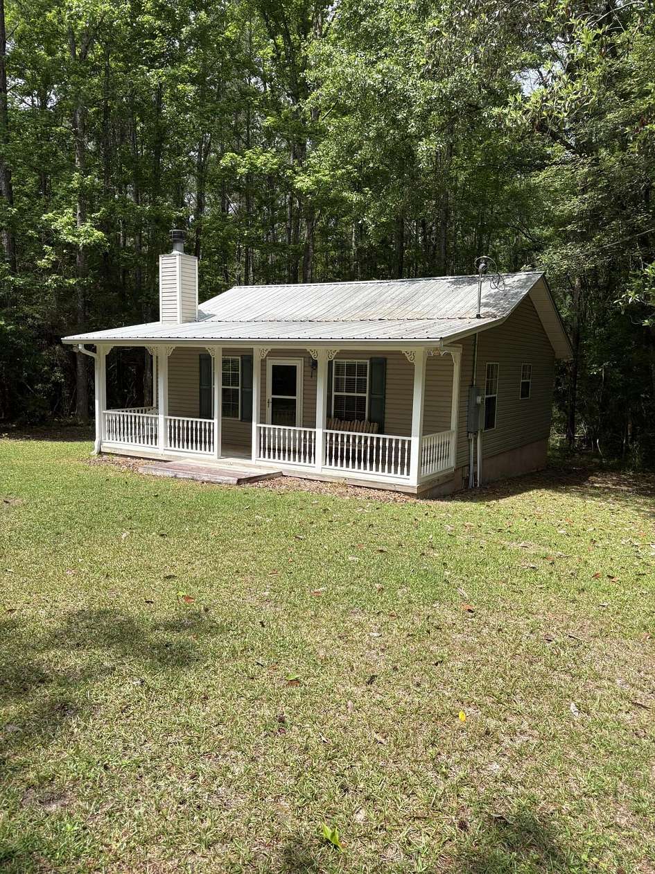 20 Acres of Land with Home for Sale in DeFuniak Springs, Florida